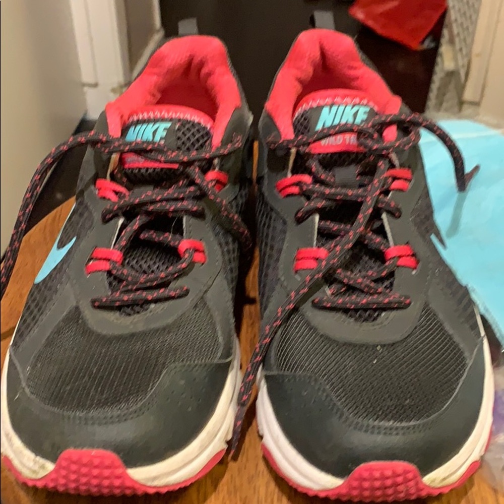 Nike cross trainers